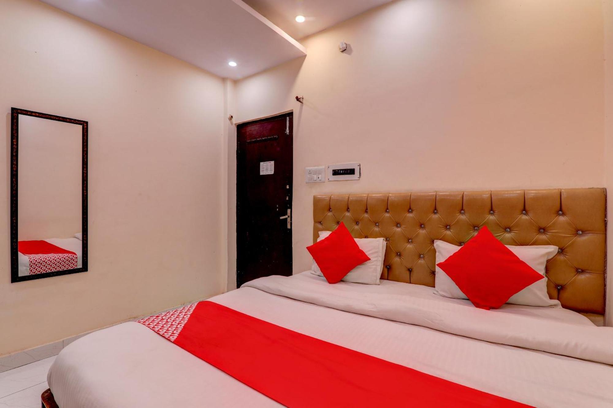 Hotel O Moon Palace Near Sahara Ganj Mall Lucknow Exterior foto